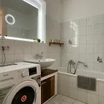 Moderne 3 Raum Altbau Etw Bis 4 Gaeste, Naehe Staatstheater, Parkplatz, Netflix, Vollausstattung Cottbus