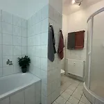 Apartment Moderne 3 Raum Altbau Etw Bis 4 Gaeste, Naehe Staatstheater, Parkplatz, Netflix, Vollausstattung *