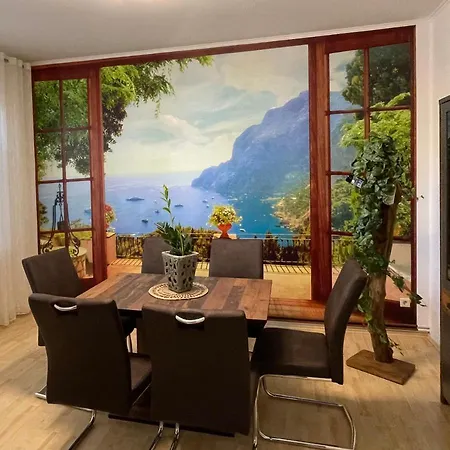 Moderne 3 Raum Altbau Etw Bis 4 Gaeste, Naehe Staatstheater, Parkplatz, Netflix, Vollausstattung Apartment Cottbus