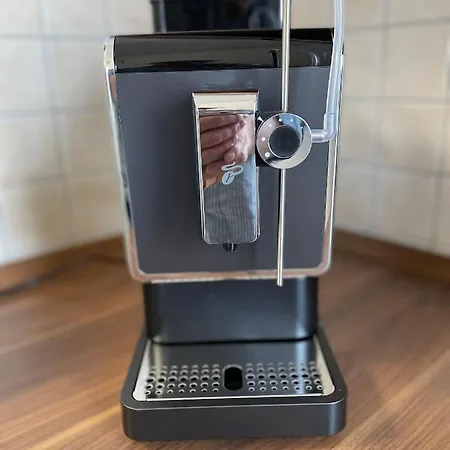 Apartmán Moderne 3 Raum Altbau Etw Bis 4 Gaeste, Naehe Staatstheater, Parkplatz, Netflix, Vollausstattung *