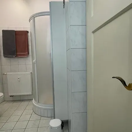 Moderne 3 Raum Altbau Etw Bis 4 Gaeste, Naehe Staatstheater, Parkplatz, Netflix, Vollausstattung Apartmán *