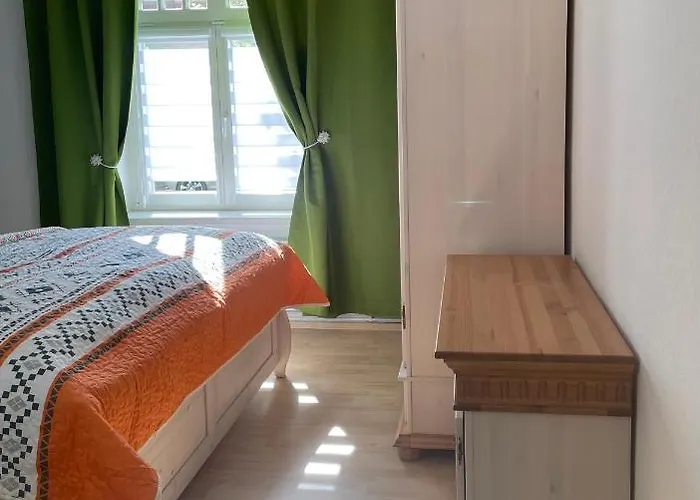 Moderne 3 Raum Altbau Etw Bis 4 Gaeste, Naehe Staatstheater, Parkplatz, Netflix, Vollausstattung