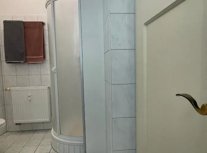 Moderne 3 Raum Altbau Etw Bis 4 Gaeste, Naehe Staatstheater, Parkplatz, Netflix, Vollausstattung شقة *