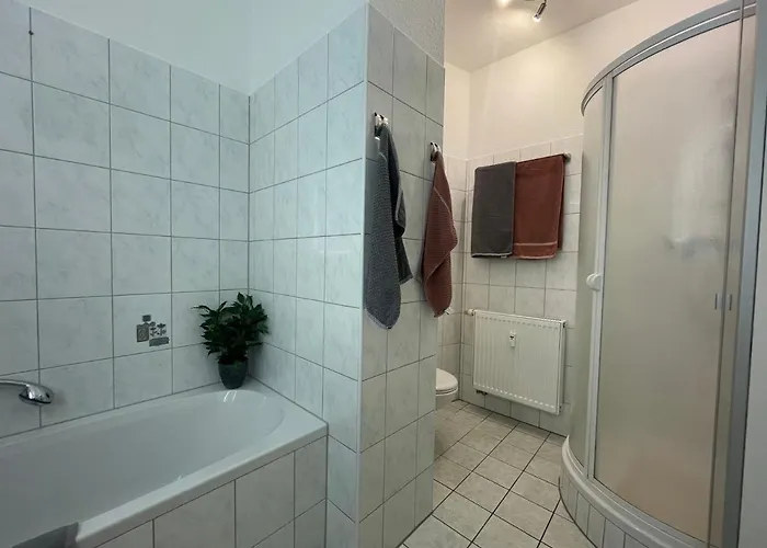 شقة Moderne 3 Raum Altbau Etw Bis 4 Gaeste, Naehe Staatstheater, Parkplatz, Netflix, Vollausstattung *